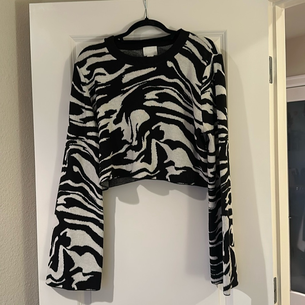 H&M Marbled Black and White Sweater